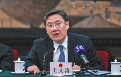省長(zhǎng)王文濤：“我不僅點(diǎn)贊，而且我還得站臺(tái)！
